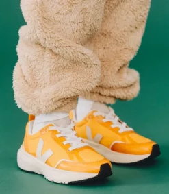 CANARY ELASTIC LACES ALVEOMESH OURO PIERRE><noscript><img data-lazyloaded=