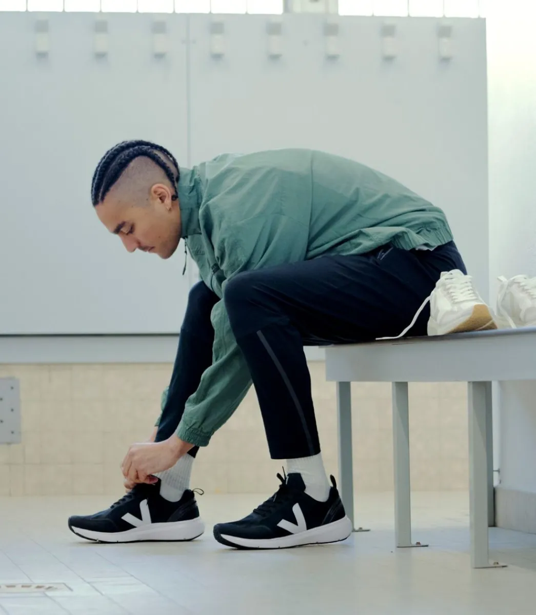 CONDOR 2 ALVEOMESH BLACK PIERRE>VEJA Store
