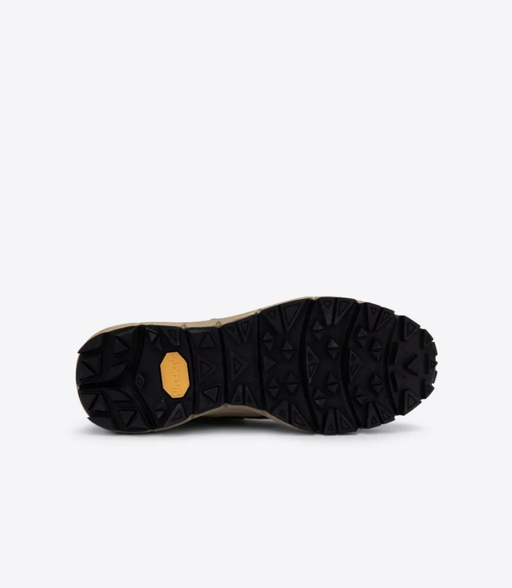 DEKKAN ALVEOMESH DUNE BLACK>VEJA Flash Sale