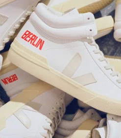 MINOTAUR X BERLIN WHITE PIERRE><noscript><img data-lazyloaded=