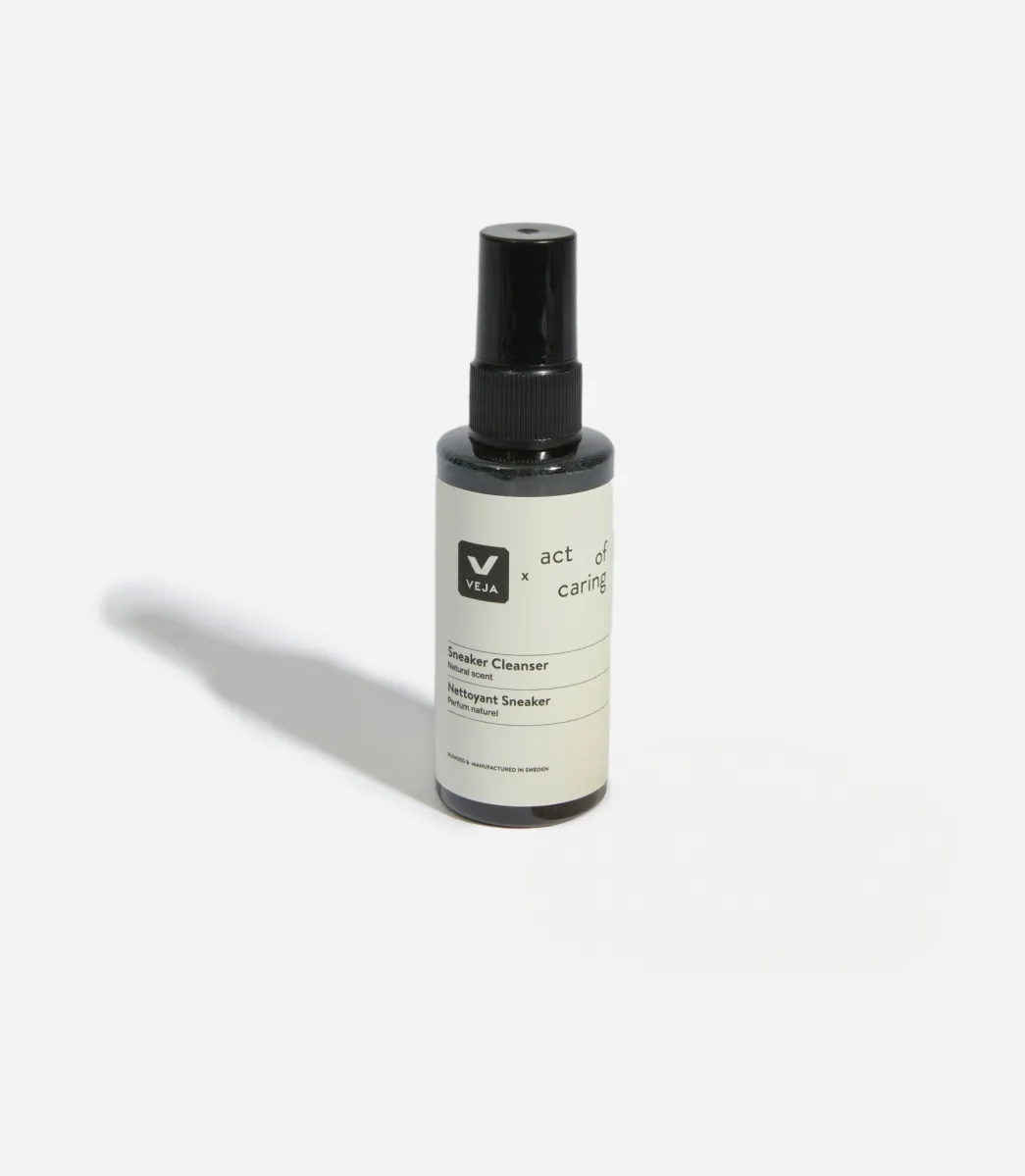 SNEAKER CLEANSER x ACT OF CARING>VEJA Best
