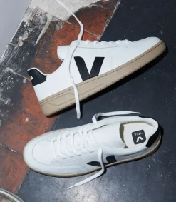 V-12 LEATHER WHITE BLACK DUNE><noscript><img data-lazyloaded=